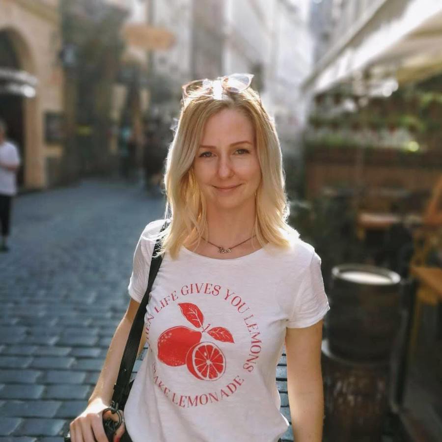 Kaitlin R.